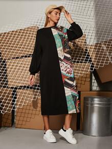 Mulvari Vestido con cadena con estampado de retazo de hombros caídos