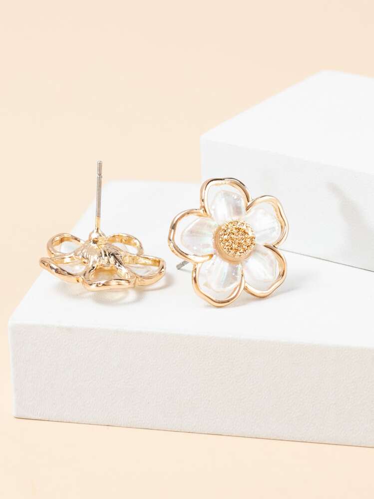 1 对时尚高端优雅甜美百搭白色树脂花瓣樱花耳钉，适合日常佩戴 - 白色 - 查看 3
