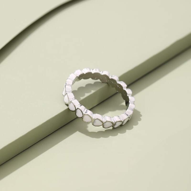 

Heart Decor Ring, White
