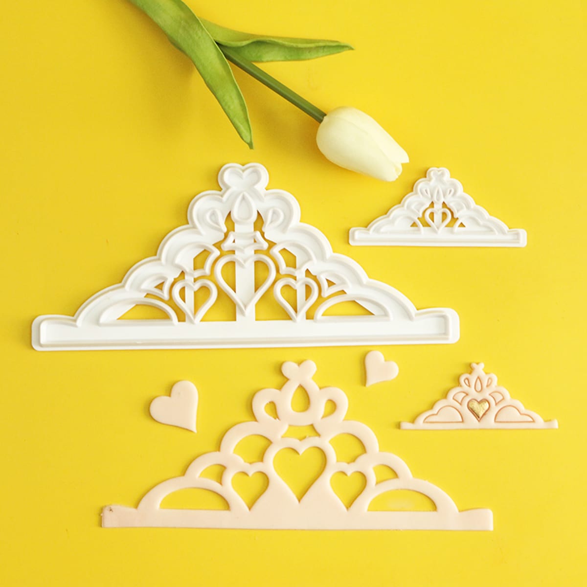 плавающее тесто для рыбалки. выбери корону. шапка для бани в виде короны. характер корона. шапка для бани "царь".