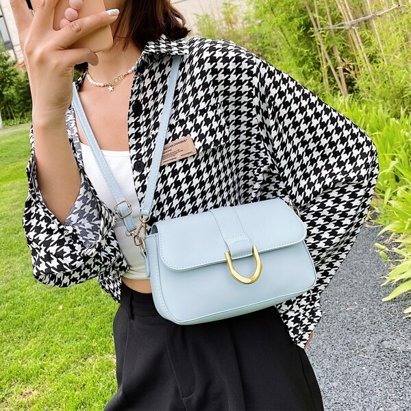 

Metallic Decor Flap Shoulder Bag, Blue
