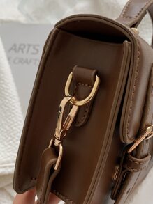 学院风女式 PU 翻盖扣手提包，适合少女、女大学生、新人及白领人士，非常适合大学、通勤、商务休闲女包，适合办公室、商务和工作