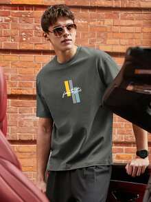 Camiseta con estampado geométrico con letra - Verde militar - Ver 5