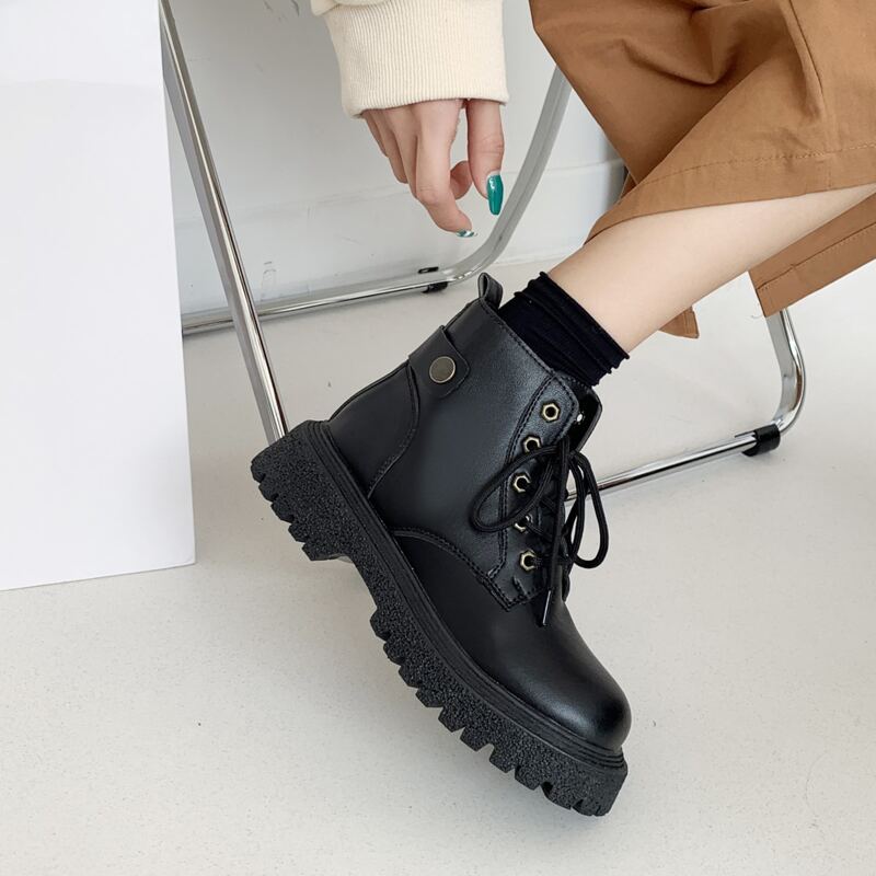 

Lace Up Front Boots, Black