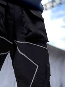 Manfinity Men Reflective Binding Zip Pocket Cargo Trousers - Black - View 4