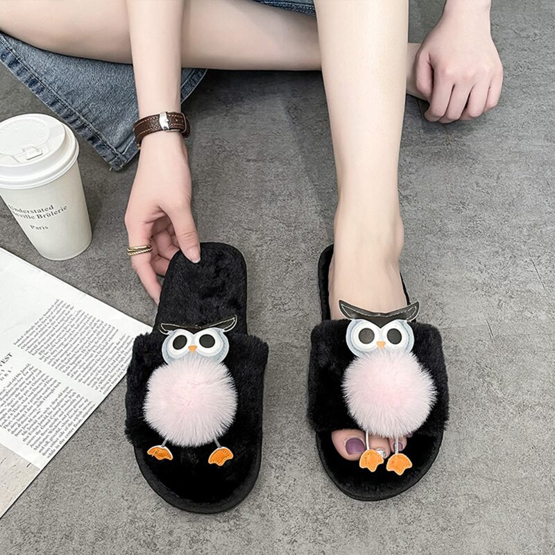 

Bow Graphic Slippers, Black