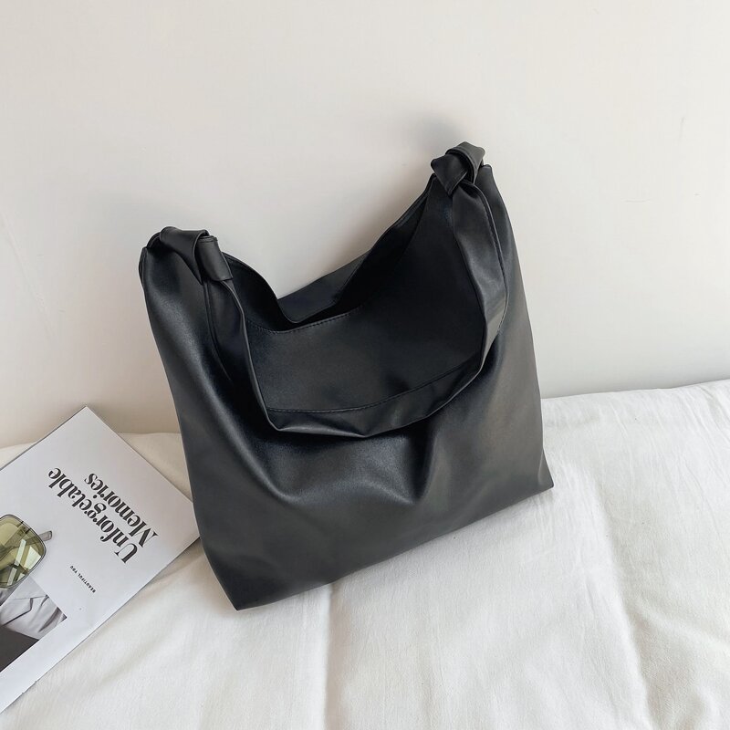 

Minimalist Shoulder Bag, Black