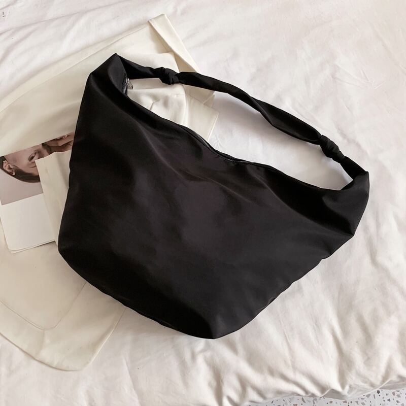 

Minimalist Shoulder Bag, Black