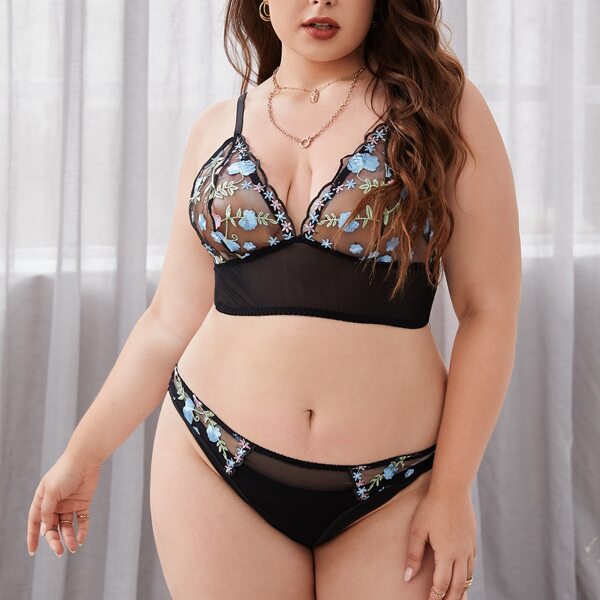 

Plus Floral Embroidery Mesh Lingerie Set, Black