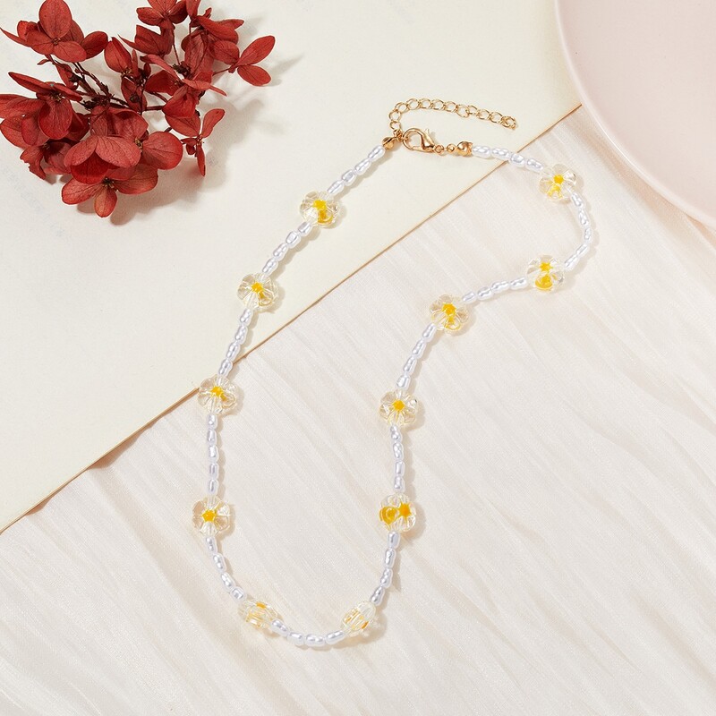 

Floral Decor Faux Pearl Beaded Necklace, Multicolor