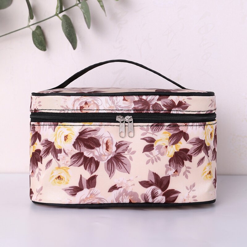 

Floral Pattern Square Makeup Bag, Multicolor