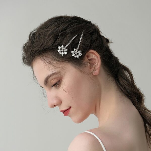 

2pcs Rhinestone Flower Decor Hair Clip, Silver