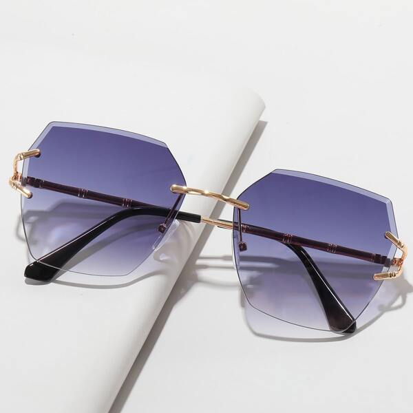 

Tinted Lens Sunglasses