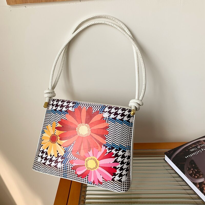 

Flower Graphic Shoulder Bag, Multicolor