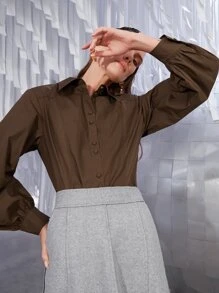 SHEIN Camisa unicolor con botón delantero de manga farol - Café integral - Ver 7