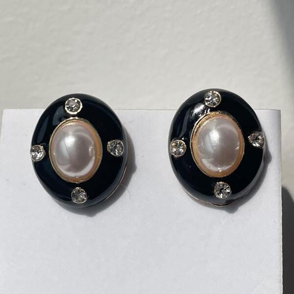 

Faux Pearl Stud Earrings, Black