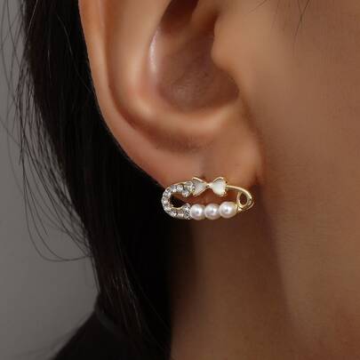 Faux Pearl Decor Stud Earrings