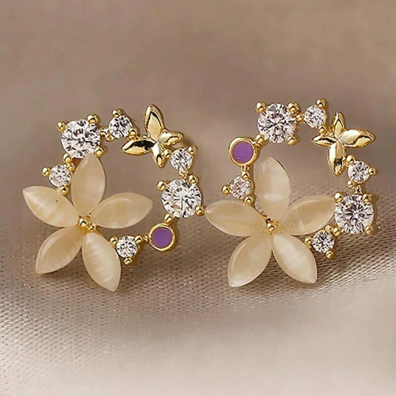 

Floral Decor Earrings, Gold