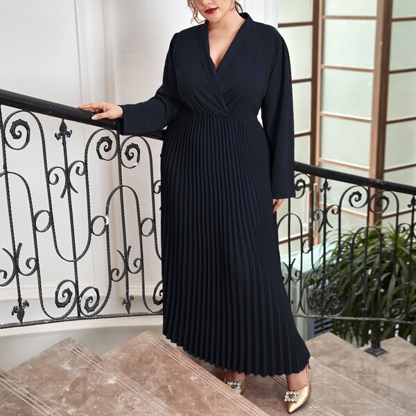 

Plus Surplice Front Pleated Hem Dress, Navy blue