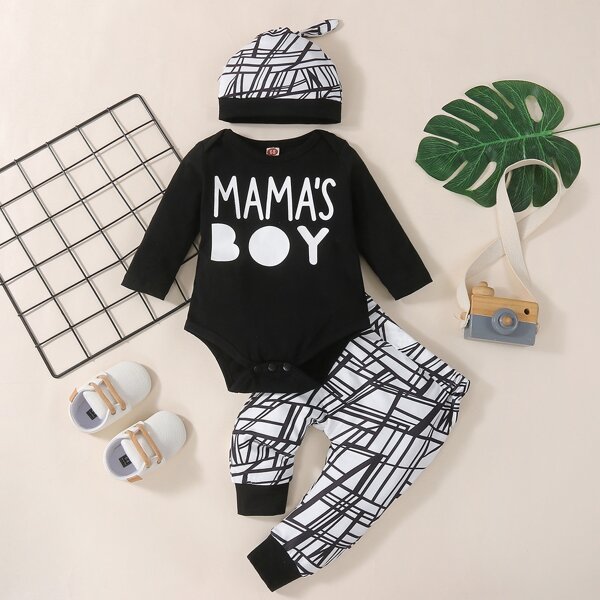 

Baby Letter Graphic Bodysuit & Geo Print Sweatpants With Hat, Black and white
