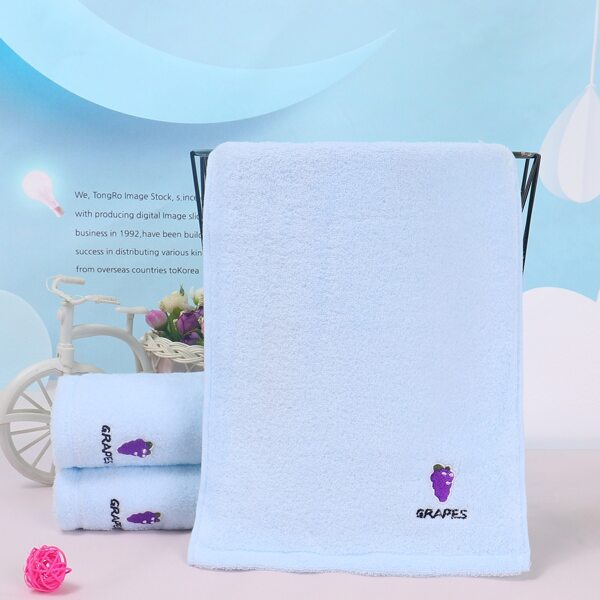 

1pc Grape Embroidery Towel, Blue