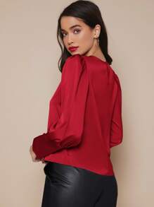 SHEIN Privé Buttoned Cuff Lantern Sleeve Satin Top - Red - View 2