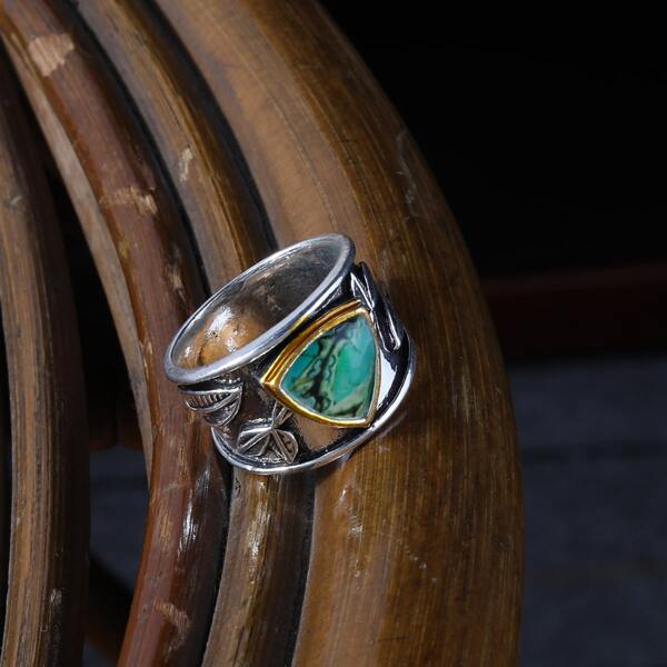 

Leaf Engraved Ring, Multicolor