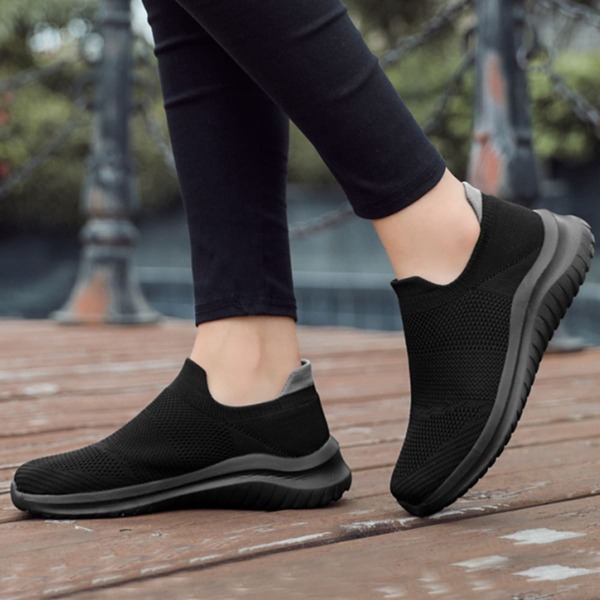 

Men Knit Detail Slip On Sneakers, Black