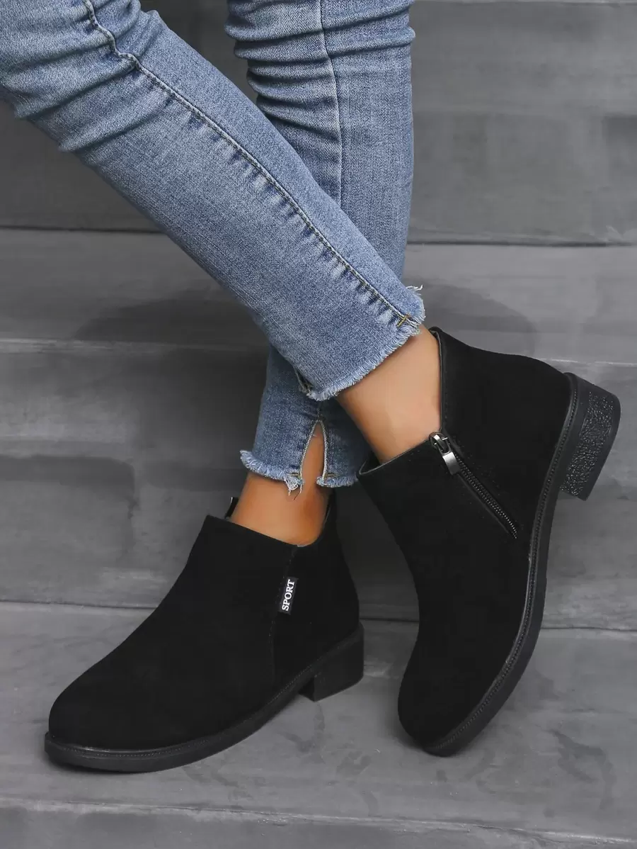 Women Vintage Handmade Velvet Ankle Boots Block Heel Short Boots - Black - View 1