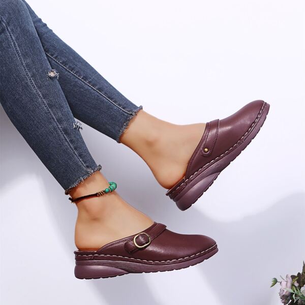 

Buckle Decor Wedge Flats, Burgundy