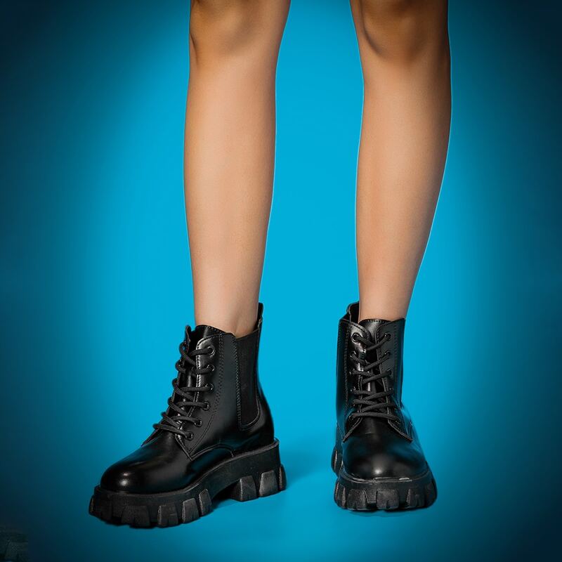 

Minimalist Lace-up Front Combat Boots, Black
