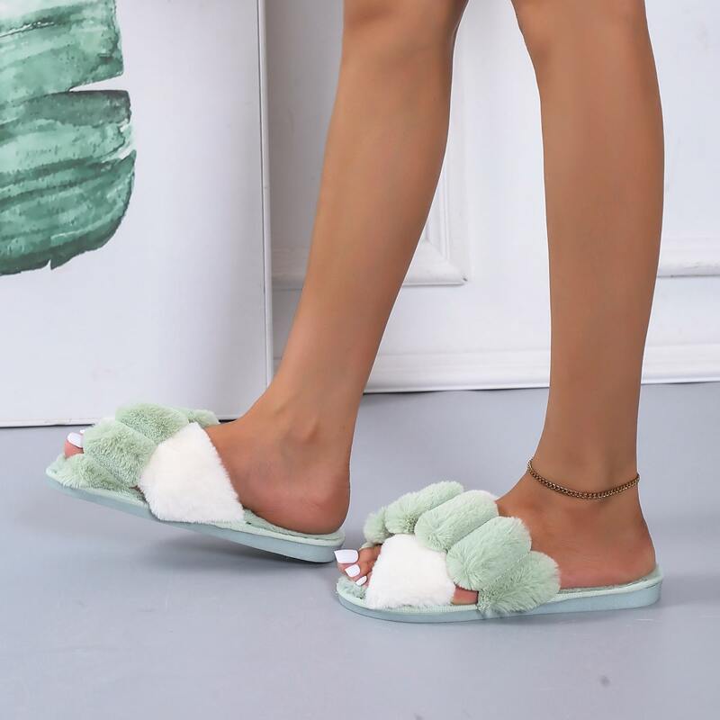 

Criss Cross Band Slippers, Green