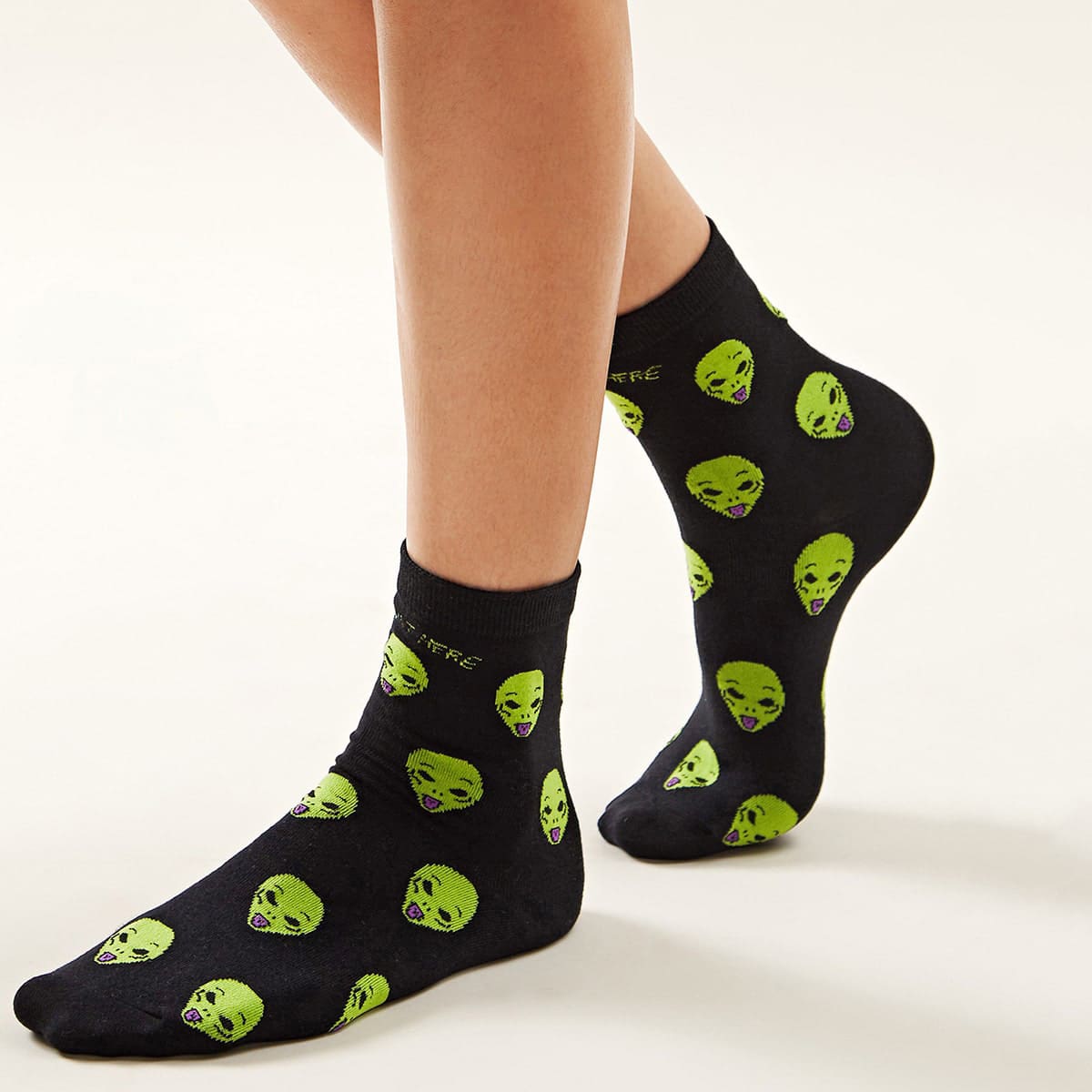 

Alien Graphic Crew Socks, Black