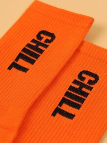 秋季字母图案中筒袜