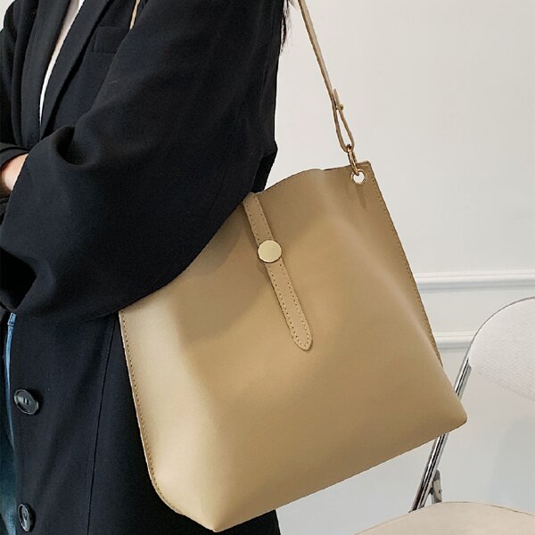 

Minimalist Bucket Bag, Khaki