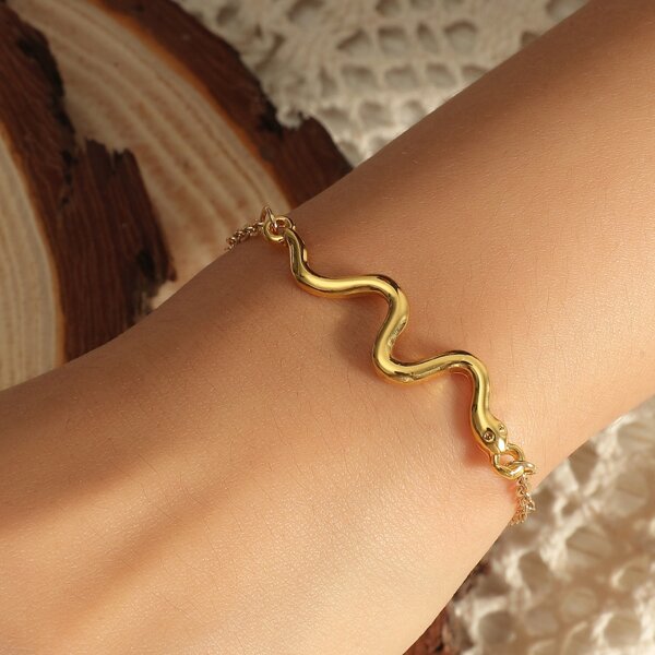 

Snake Decor Bracelet, Gold