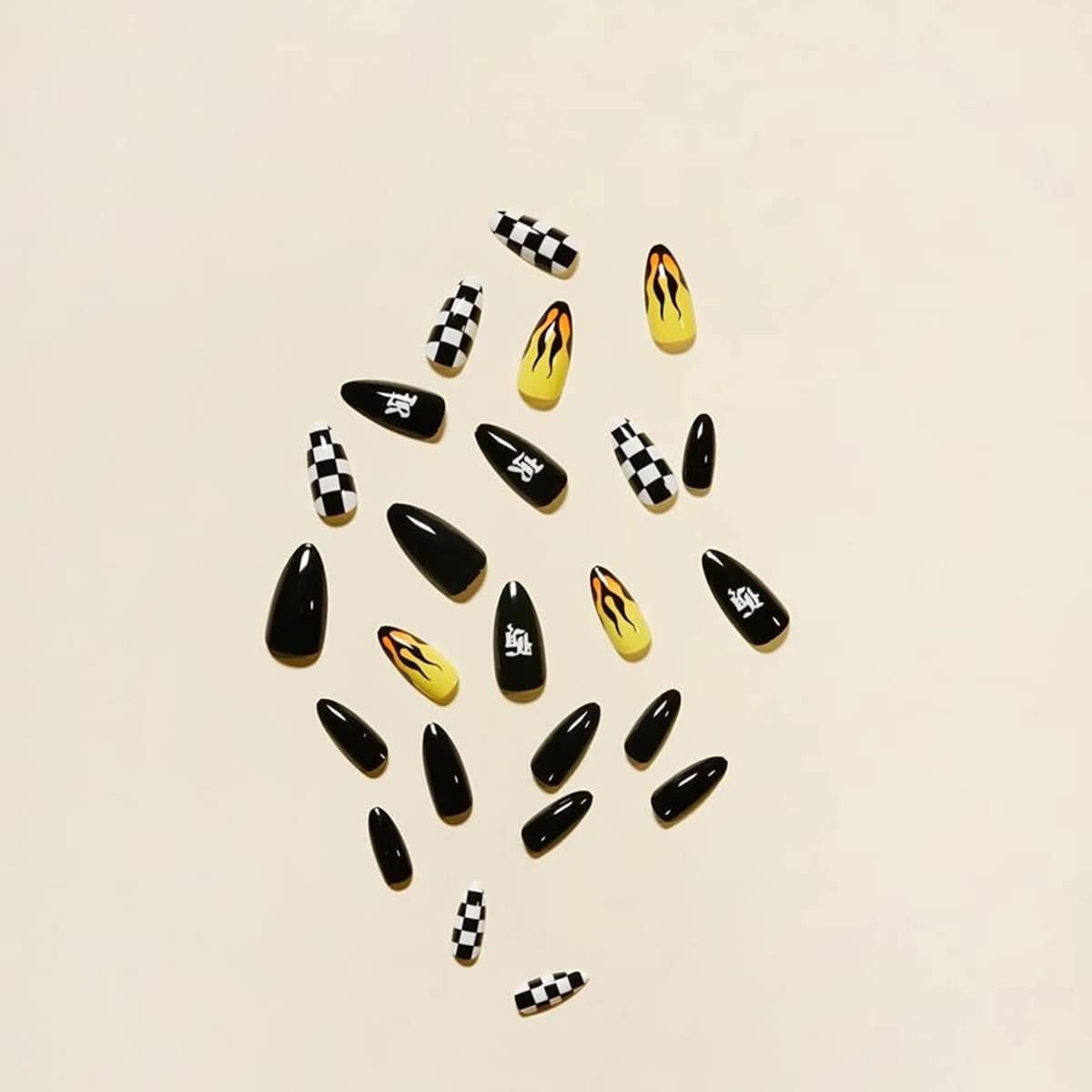 

24pcs Checkered Pattern Fake Nail, Multicolor
