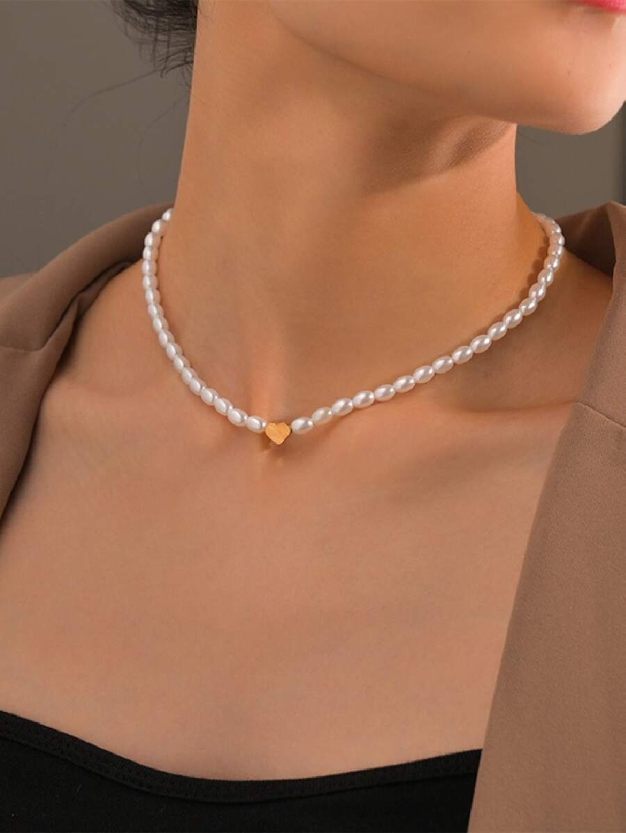 Faux Pearl Beaded Necklace