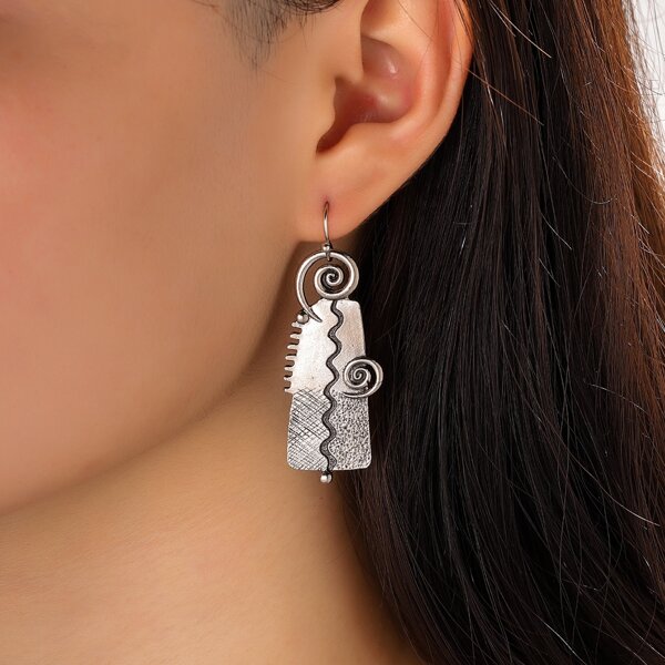 

Geo Decor Drop Earrings, Silver