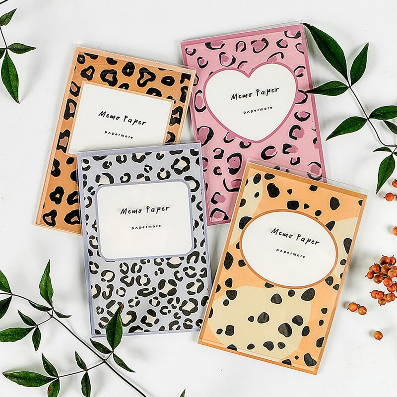 

1pc Leopard Print Random Notebook, Multicolor