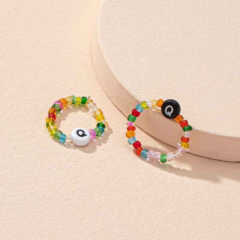 

2pcs Letter Graphic Beaded Ring, Multicolor