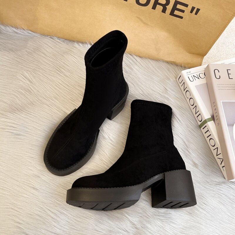 

Slip On Chunky Heeled Boots, Black
