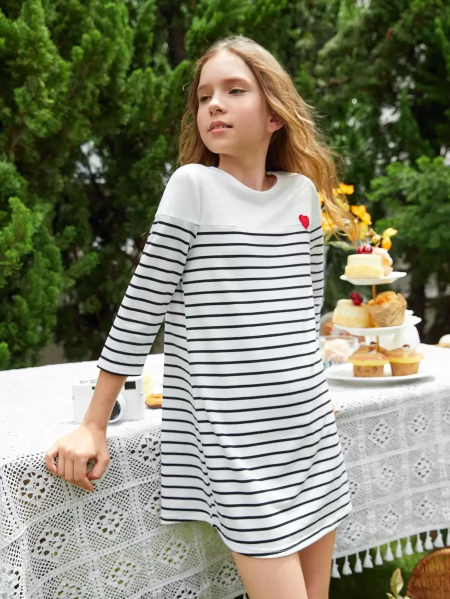 SHEIN Girls 1pc Striped Print Heart Embroidery Dress - White - View 1