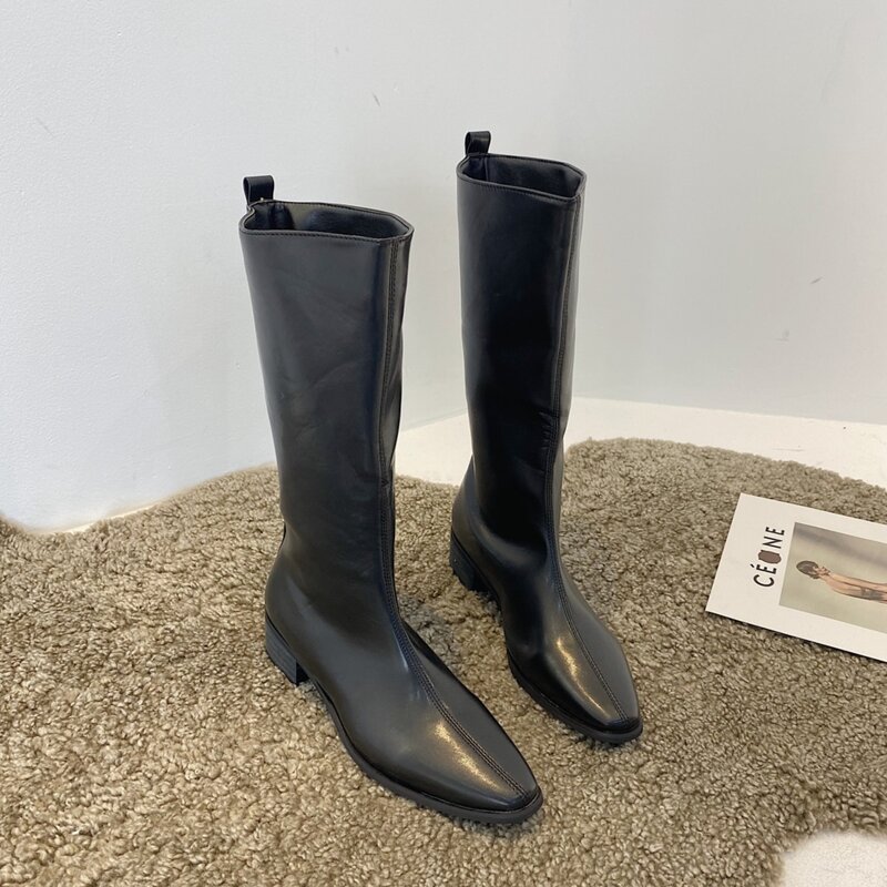 

Minimalist Point Toe Boots, Black