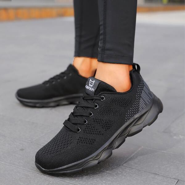 

Striped Pattern Breathable Running Shoes, Black