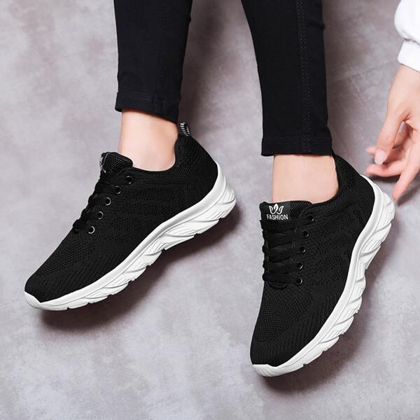 

Minimalist Breathable Running Shoes, Black