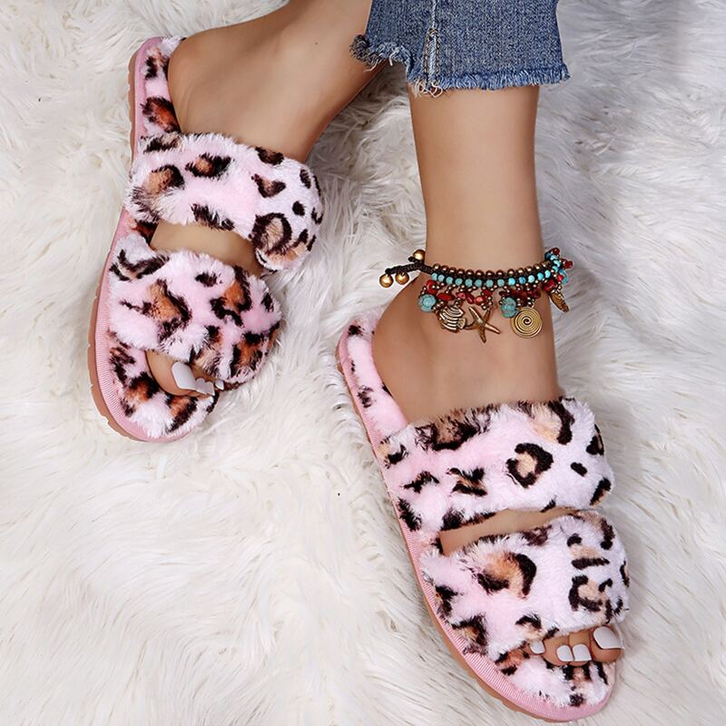 

Leopard Fluffy Slippers, Pink