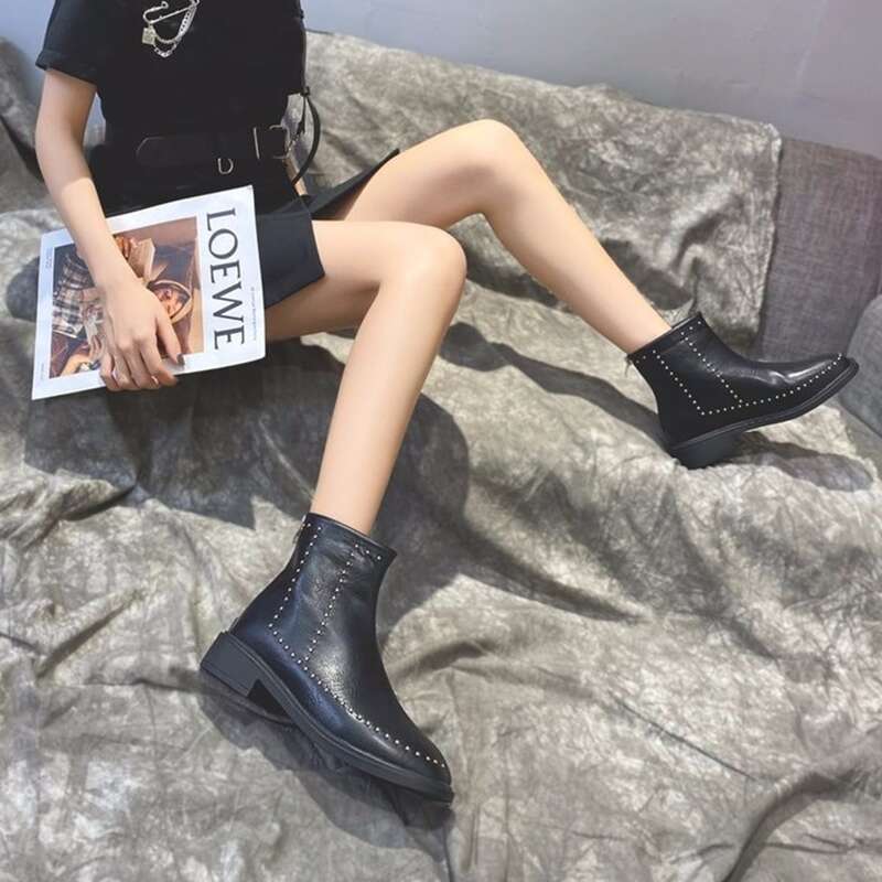 

Studded Decor Slip On Boots, Black