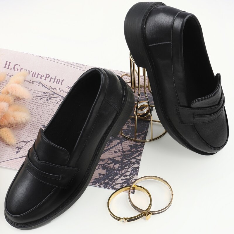 

Minimalist Slip On Loafers, Black