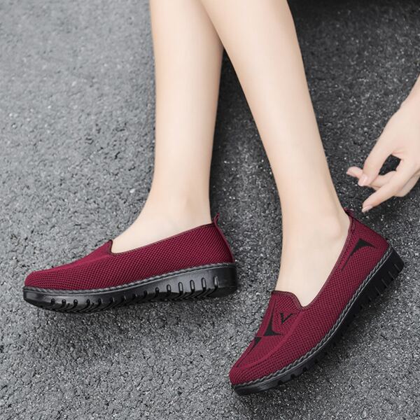 

Minimalist Knit Detail Breathable Slip On Shoes, Red